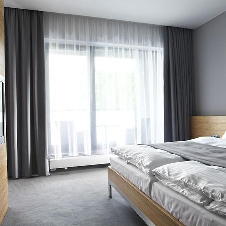 Wellness Hotel Abacie โนวี ยิชีน ภายนอก รูปภาพ