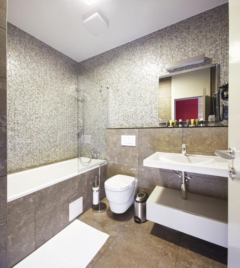 Wellness Hotel Abacie โนวี ยิชีน ภายนอก รูปภาพ