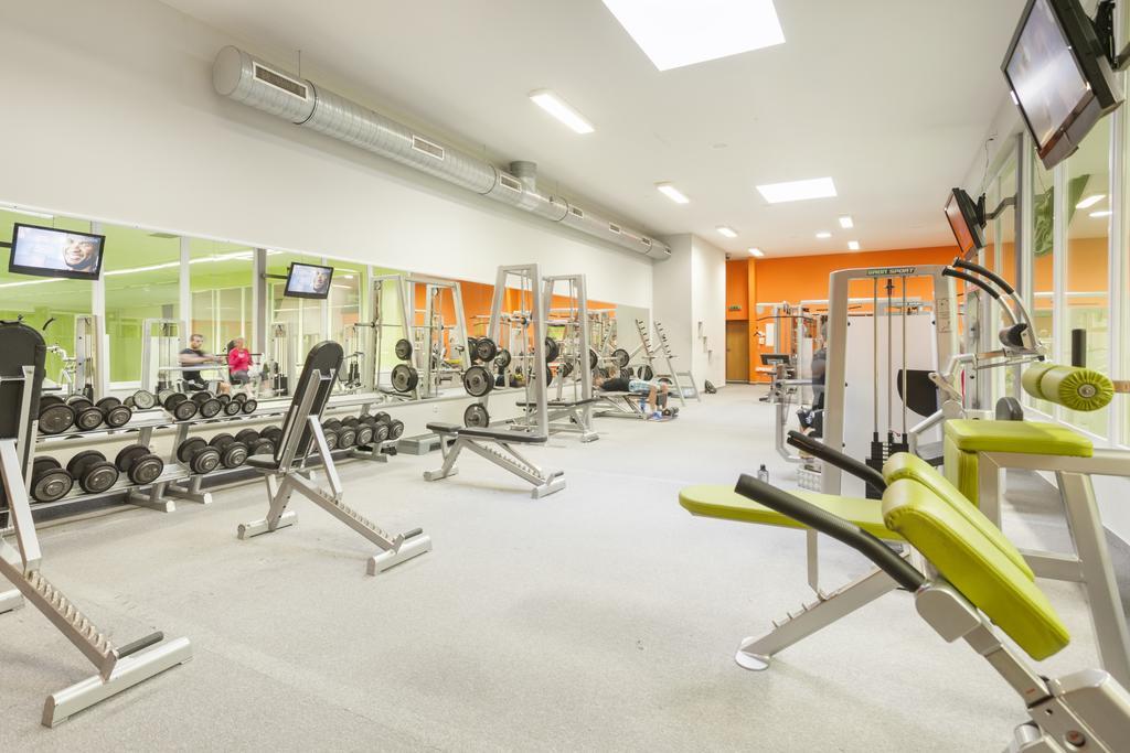 Wellness Hotel Abacie โนวี ยิชีน ภายนอก รูปภาพ