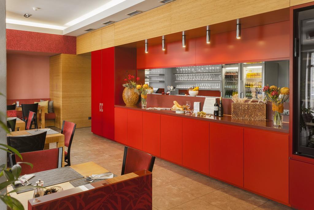 Wellness Hotel Abacie โนวี ยิชีน ภายนอก รูปภาพ